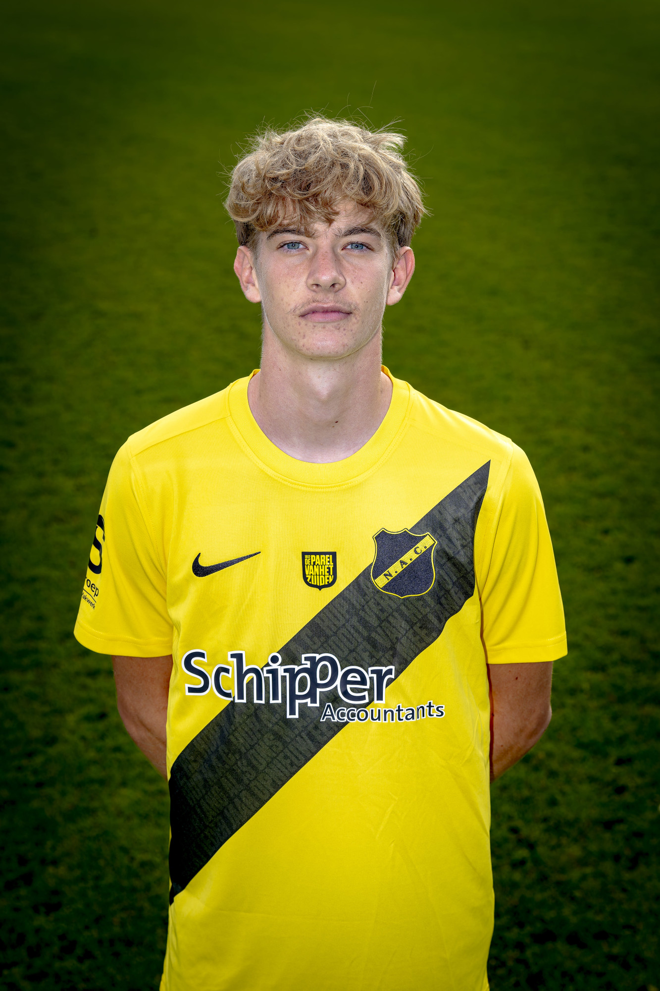 o19 mitchell oomen[1]